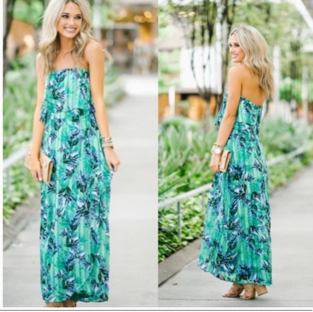 Banana Republic Gleen Blue Floral Tiered Dress